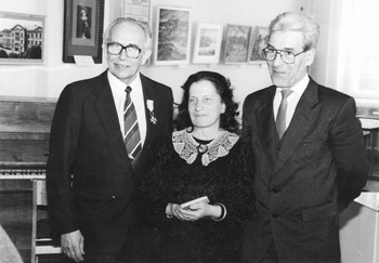 P2.JPG (33350 BYTES)