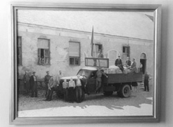 L2.JPG (18647 BYTES)