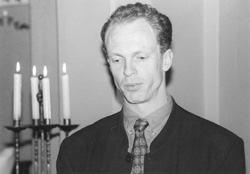 V11.JPG (15610 BYTES)