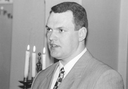 V13.JPG (15108 BYTES)