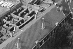 VI1.JPG (26874 BYTES)