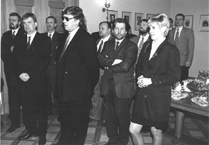 P2.JPG (28126 BYTES)