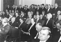 F1.JPG (27031 BYTES)