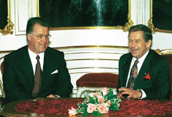 CZEC.JPG (29828 BYTES)