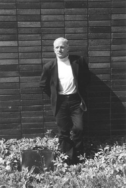 MM1.JPG (29617 BYTES)