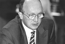 S5.JPG (17457 BYTES)