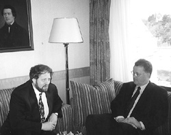 25.JPG (21440 BYTES)