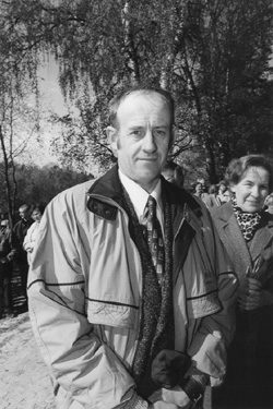 P3.JPG (48806 BYTES)