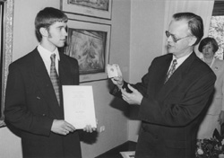 B4.JPG (19514 BYTES)