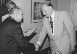 B6.JPG (19119 BYTES)