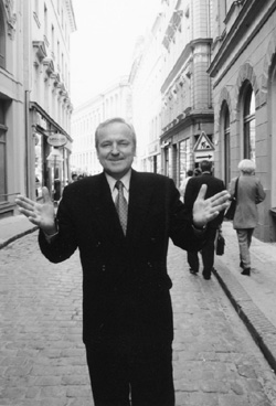 3M.JPG (37492 BYTES)