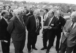 P19.JPG (24788 BYTES)