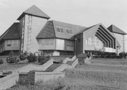 P23.JPG (21392 BYTES)