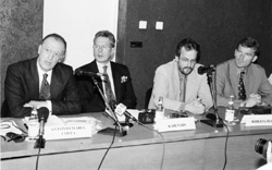 P3.JPG (21814 BYTES)