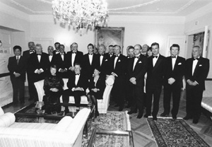 V1.JPG (32710 BYTES)