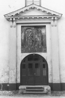 MO1.JPG (33824 BYTES)