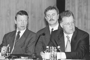 U3.JPG (26190 BYTES)