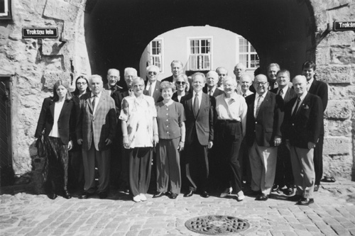 L1.JPG (71417 BYTES)