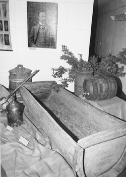 A1.JPG (39628 BYTES)