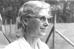 MEZ20.JPG (18929 BYTES)