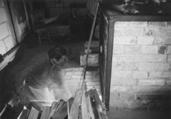 PO18.JPG (18951 BYTES)