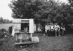 PO9.JPG (27984 BYTES)