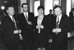 U6.JPG (19121 BYTES)