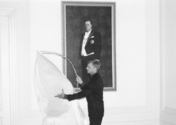 GU2.JPG (12950 BYTES)