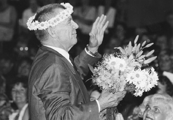 E1.JPG (36665 BYTES)