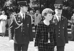 P16.JPG (26947 BYTES)