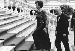 R2.JPG (26726 BYTES)