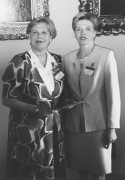 X2.JPG (33362 BYTES)