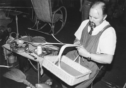 AM5.JPG (23878 BYTES)