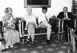 VV4.JPG (17771 BYTES)