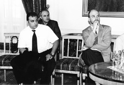 VV6.JPG (23886 BYTES)