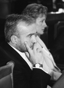 VI7.JPG (27044 BYTES)