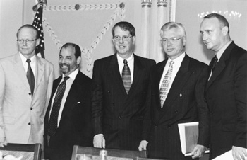 V1.JPG (31368 BYTES)