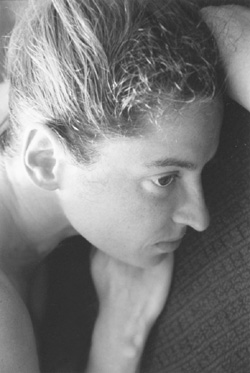 VI4.JPG (31433 BYTES)