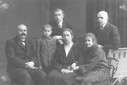 C2.JPG (16149 BYTES)