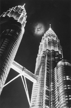 MA3.JPG (43249 BYTES)