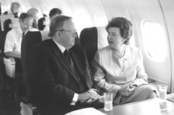 S1.JPG (18298 BYTES)