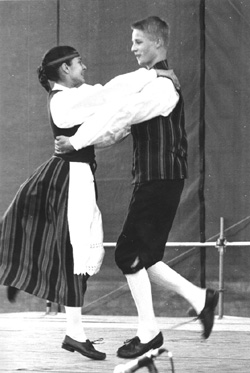 S7.JPG (35698 BYTES)