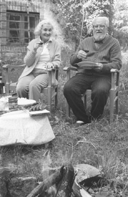 TREIS2.JPG (33460 BYTES)