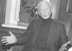 E1.JPG (12814 BYTES)