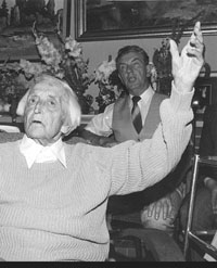 BE1.JPG (18368 BYTES)