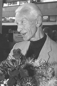 BE2.JPG (21526 BYTES)