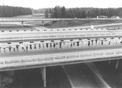 IZ10.JPG (15440 BYTES)