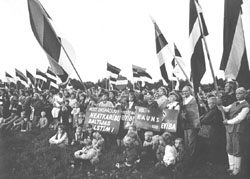 IZ13.JPG (18076 BYTES)