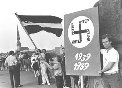 IZ2.JPG (17186 BYTES)