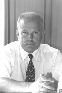 NAGOBATS.JPG (14193 BYTES)